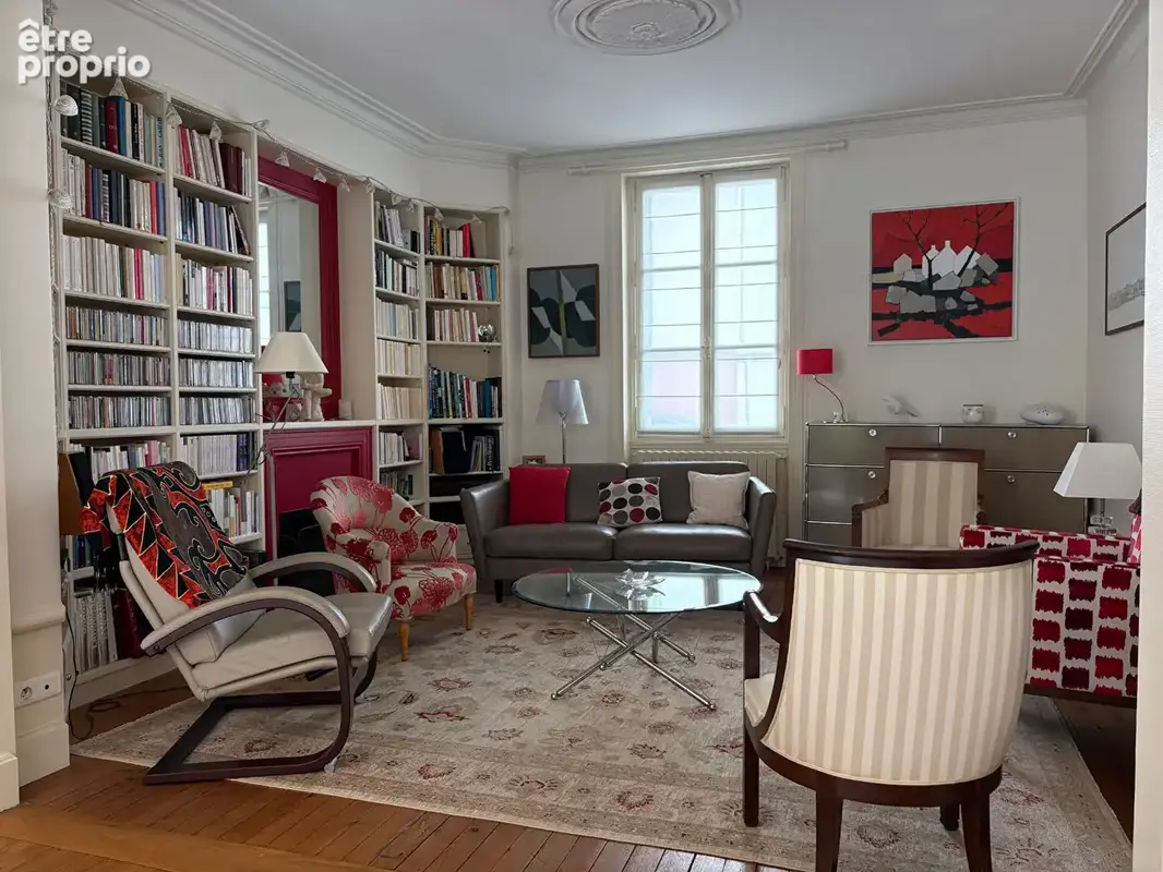 aison familiale de 138.69 m² de caractère avec 5 chambres, sous-sol complet et stationnement - photo 2