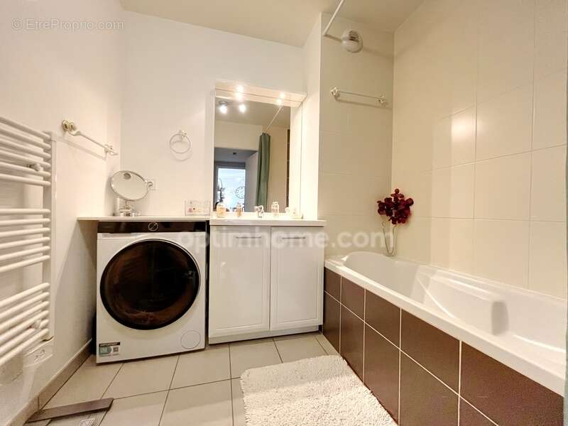 Appartement à VAULX-EN-VELIN