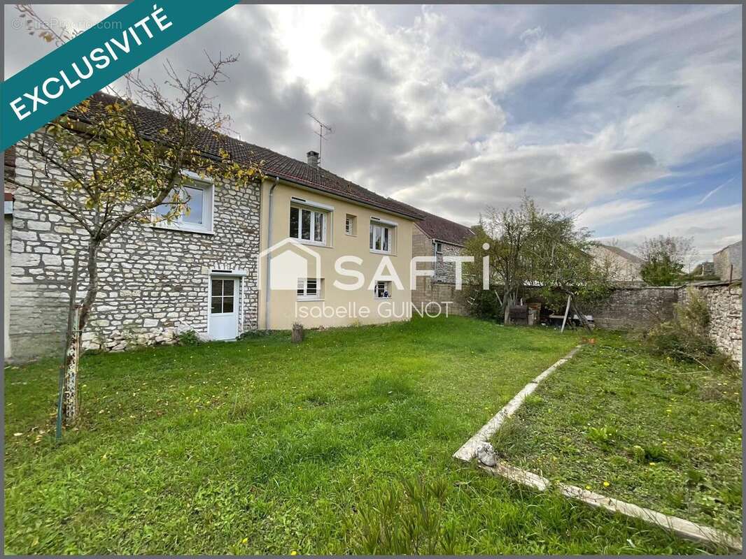 Photo 8 - Maison à DAMMARTIN-EN-SERVE