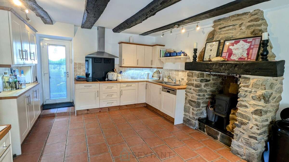 Maison à NOYAL-PONTIVY