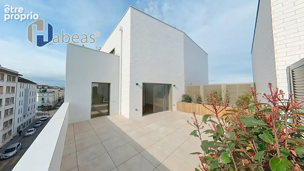 Duplex T3 d'Exception de 108 m² avec Rooftop et Patio ! - photo 3