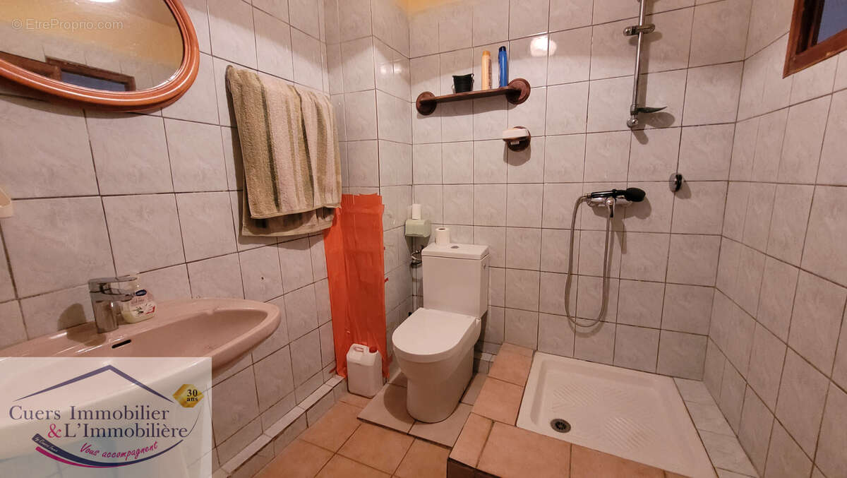 Cuers, maison de village t9 + remise - photo 13