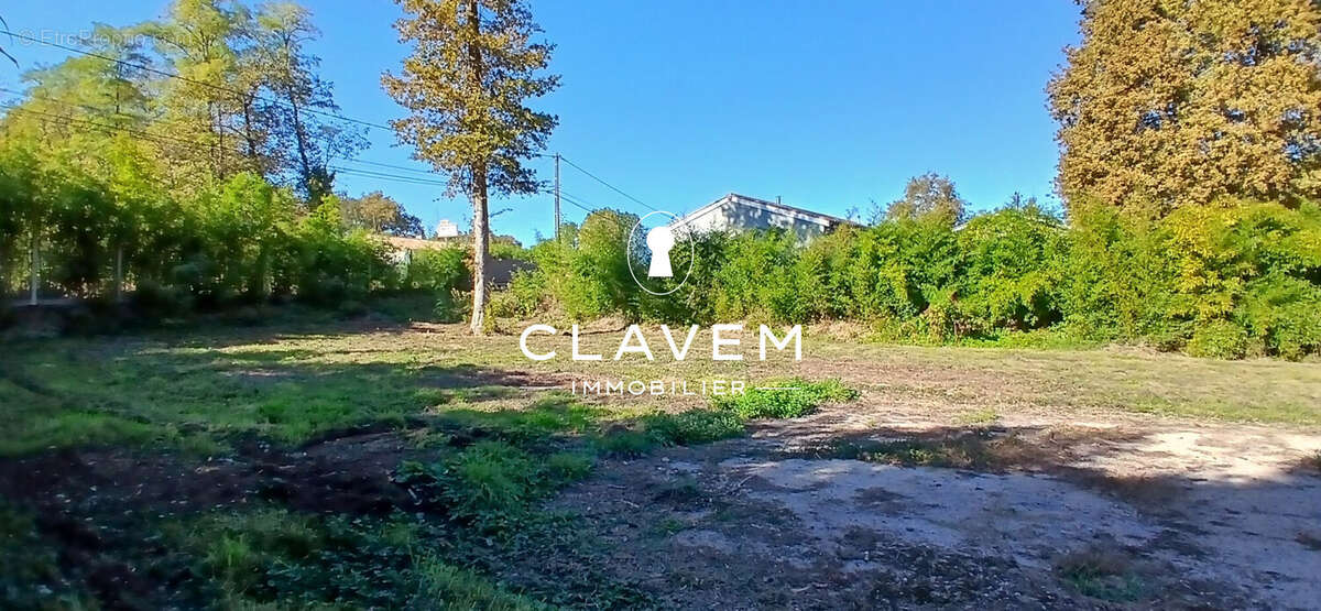 Terrain à SAINT-MARIENS