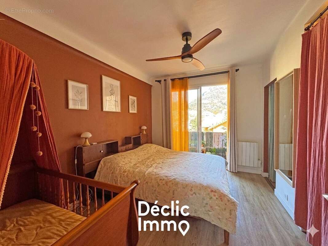 Appartement à VENCE