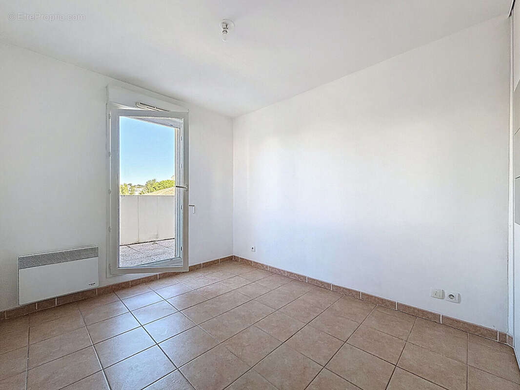 Appartement à MARSEILLE-11E