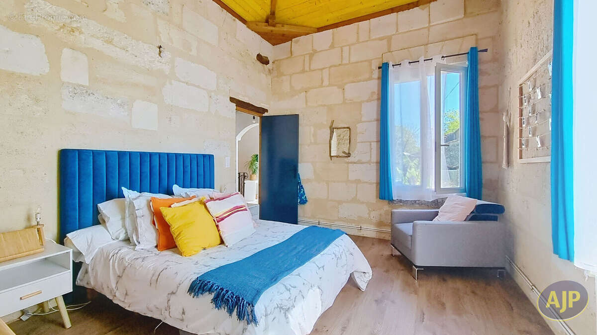 Maison à SAINT-MICHEL-DE-FRONSAC