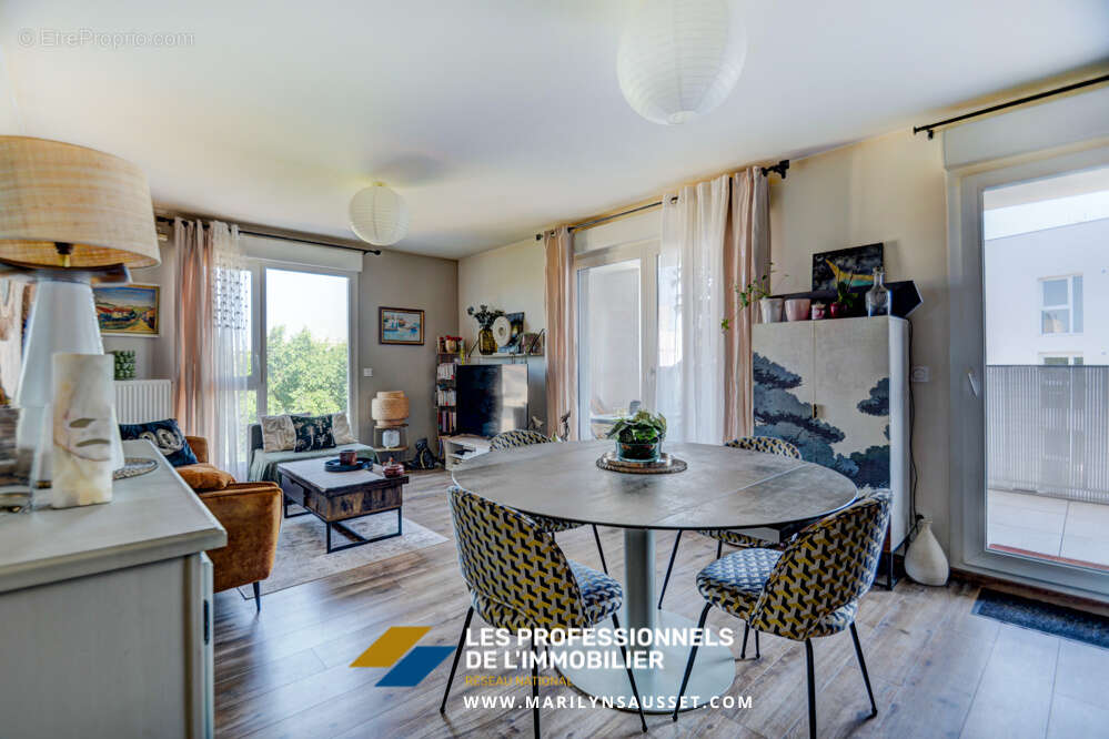 Appartement à PIERRE-BENITE