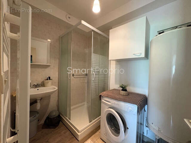 Appartement à GREOUX-LES-BAINS