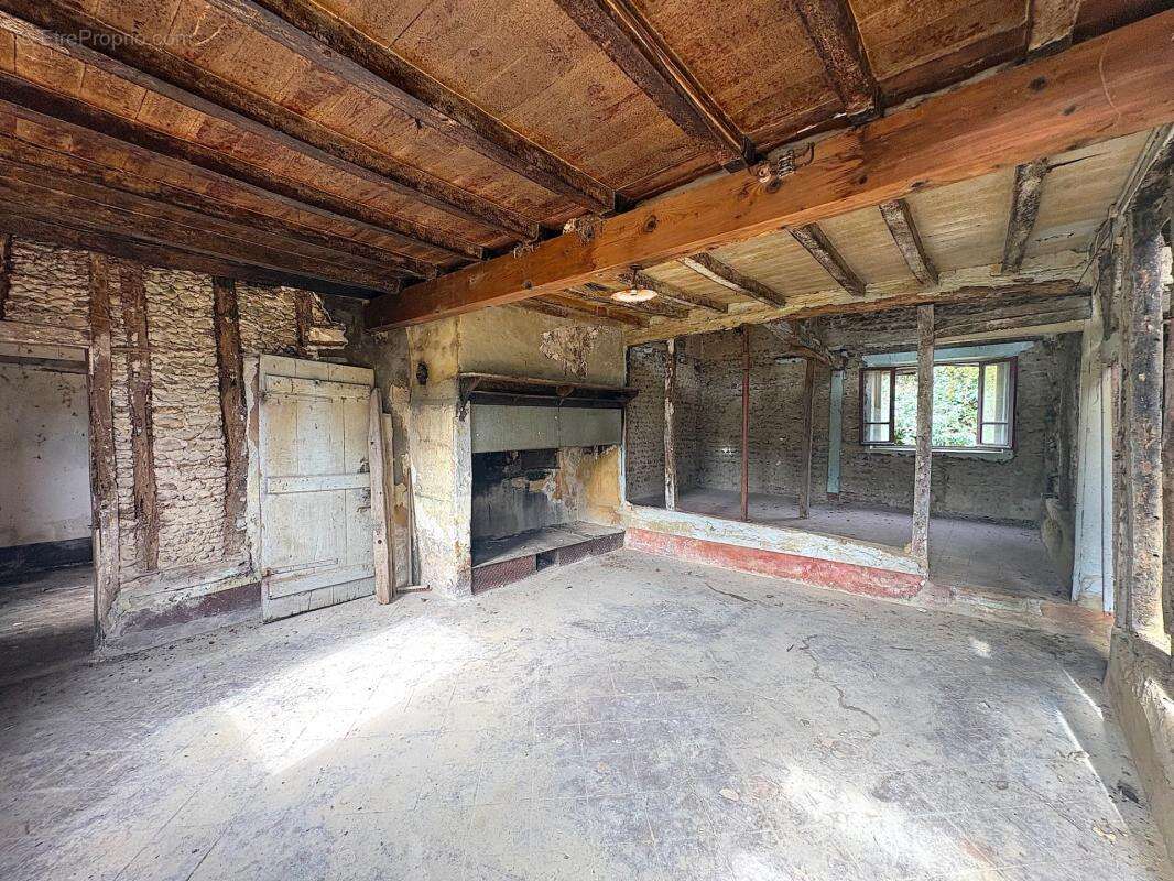 Maison à rénover avec dépendances et 16 870m2 de terrain Proche de AIRE SUR L'ADOUR (40) - photo 5