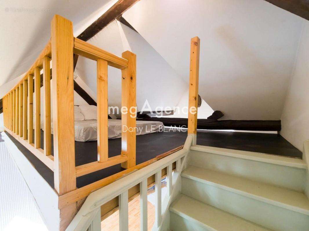 Appartement à MAINVILLIERS