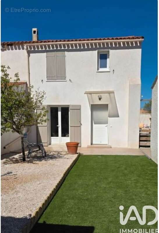 Photo 2 - Maison à GIGNAC-LA-NERTHE