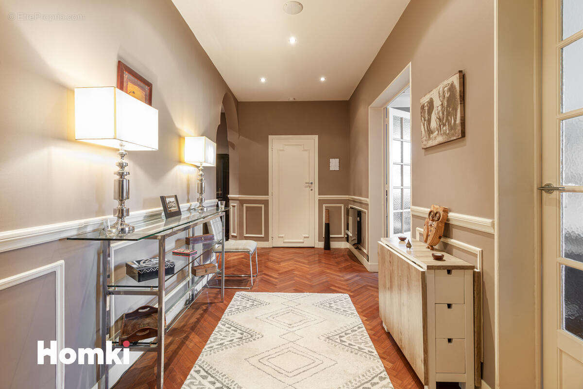 Appartement à MARSEILLE-8E