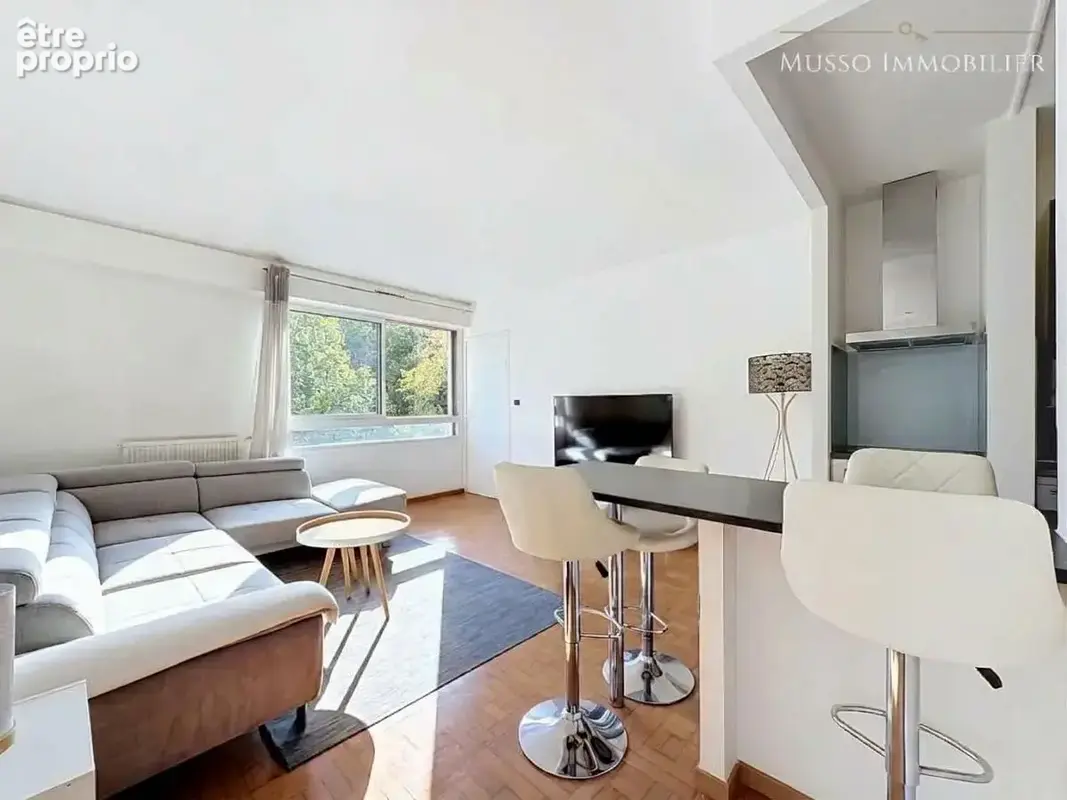 Appartement 2 pièces 44 m² à vendre à Marseille-8e (13008) - photo 2