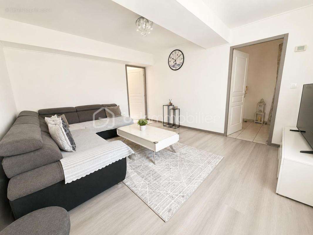 Maison avec deux appartements – Terrain 993 m² – Idéal famille, investissement ou projet locatif - photo 13