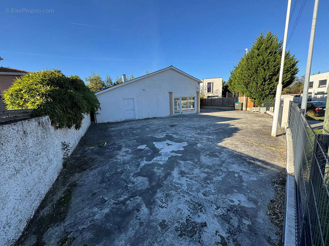 Commerce à COLOMIERS