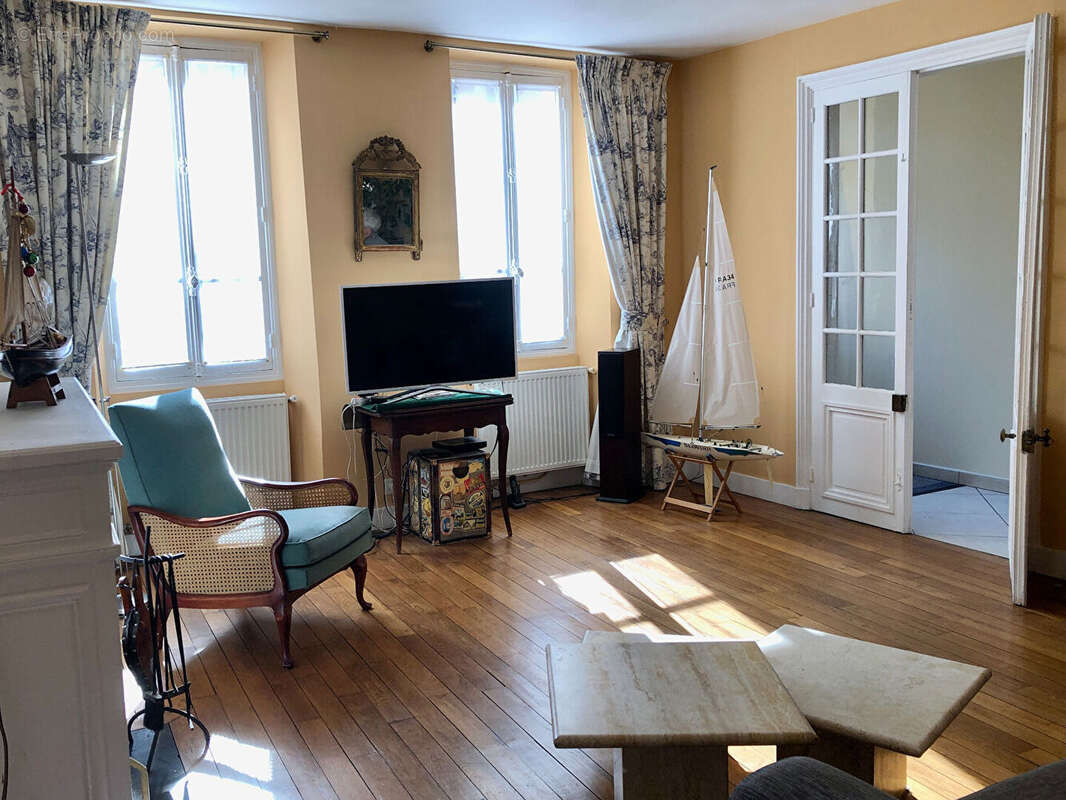 Maison à JOUY-EN-JOSAS