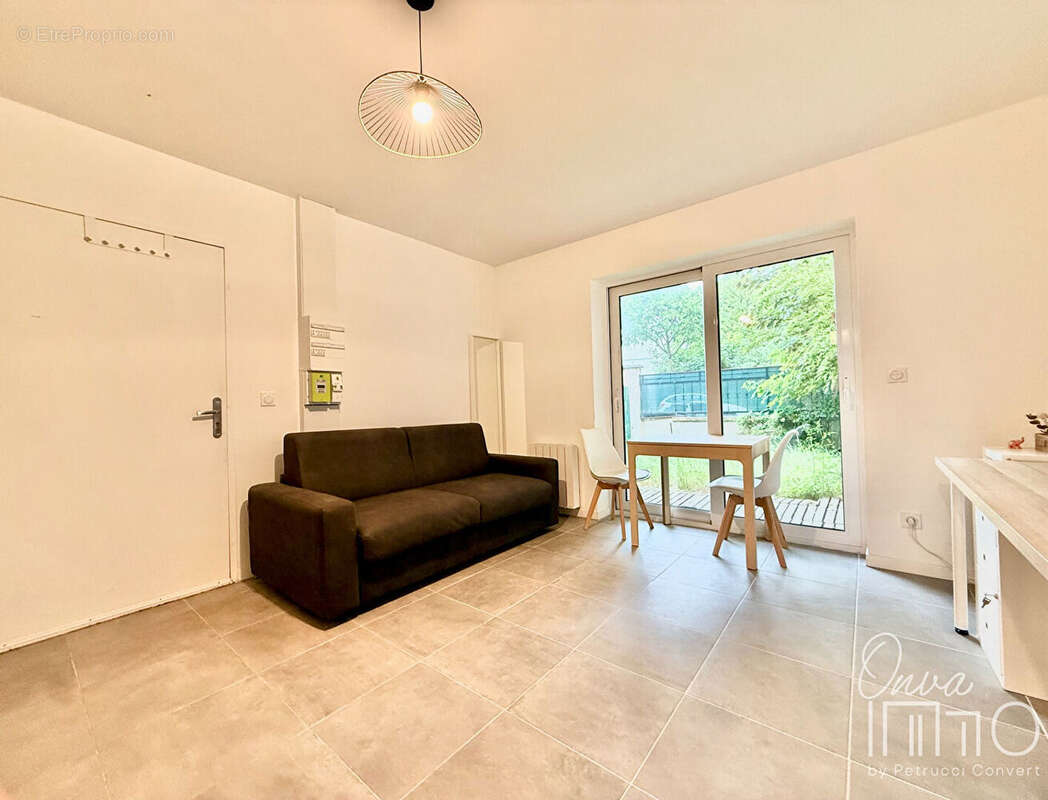 Appartement à BRON