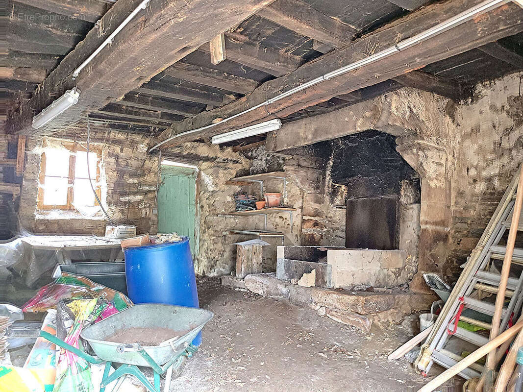 Maison à LE ROC-SAINT-ANDRE