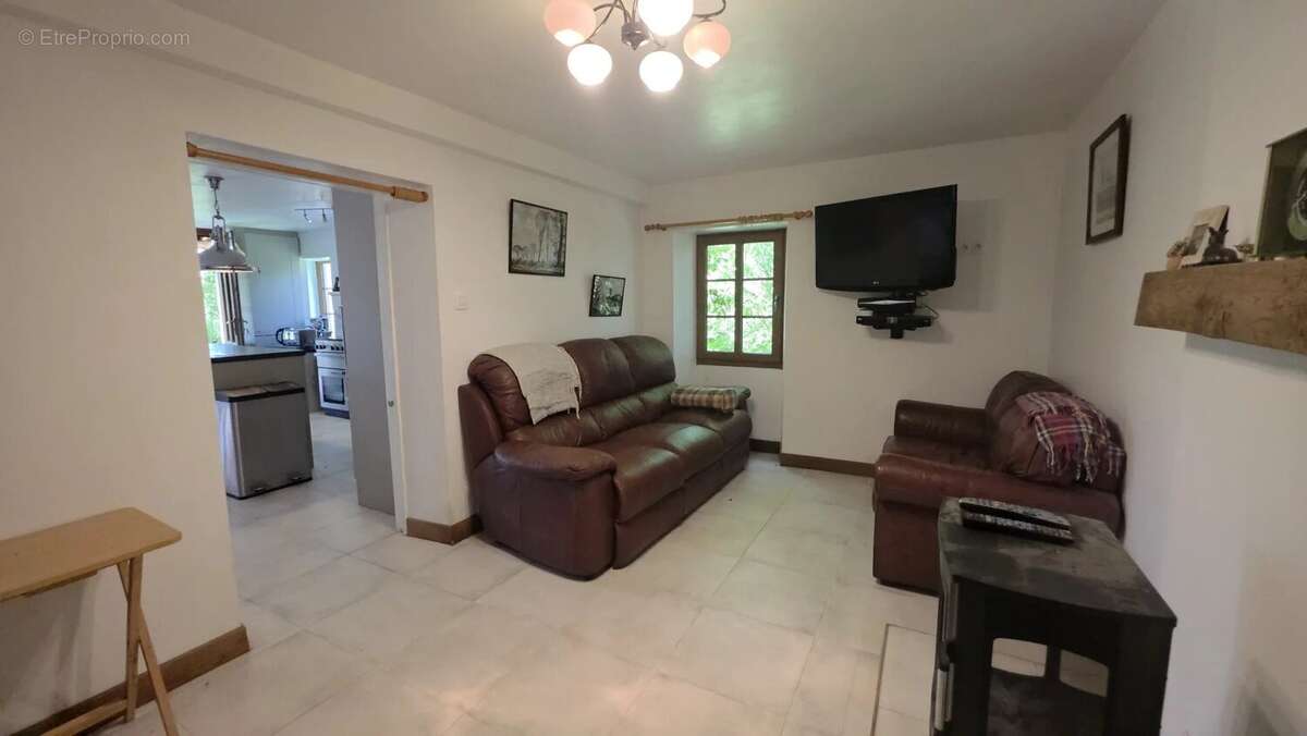À vendre : maison de campagne 3 chambres et terrain - THIAT (87) - photo 5