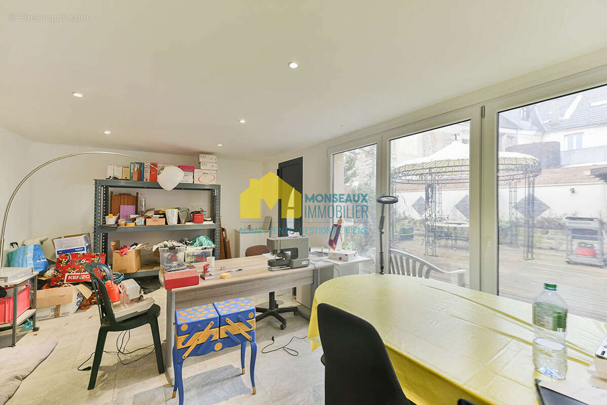 Maison à LINAS