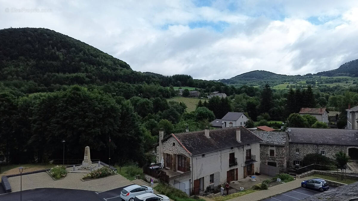 Appartement à SAINT-HOSTIEN