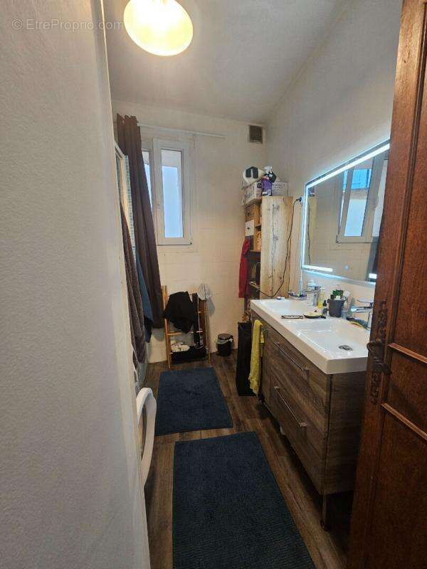 Appartement à CADENET