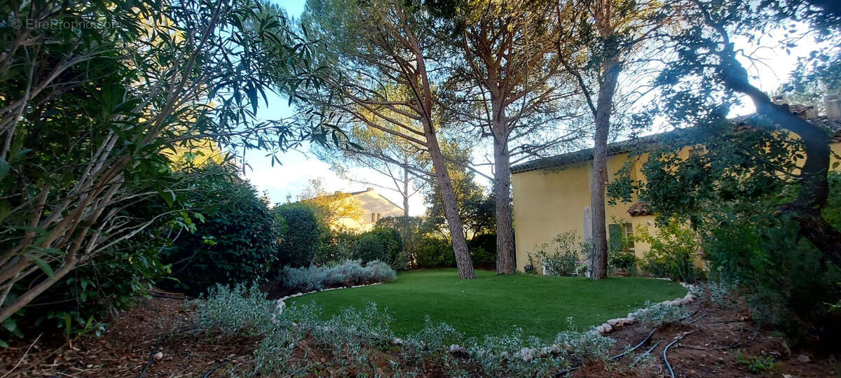 Maison à LA MOTTE