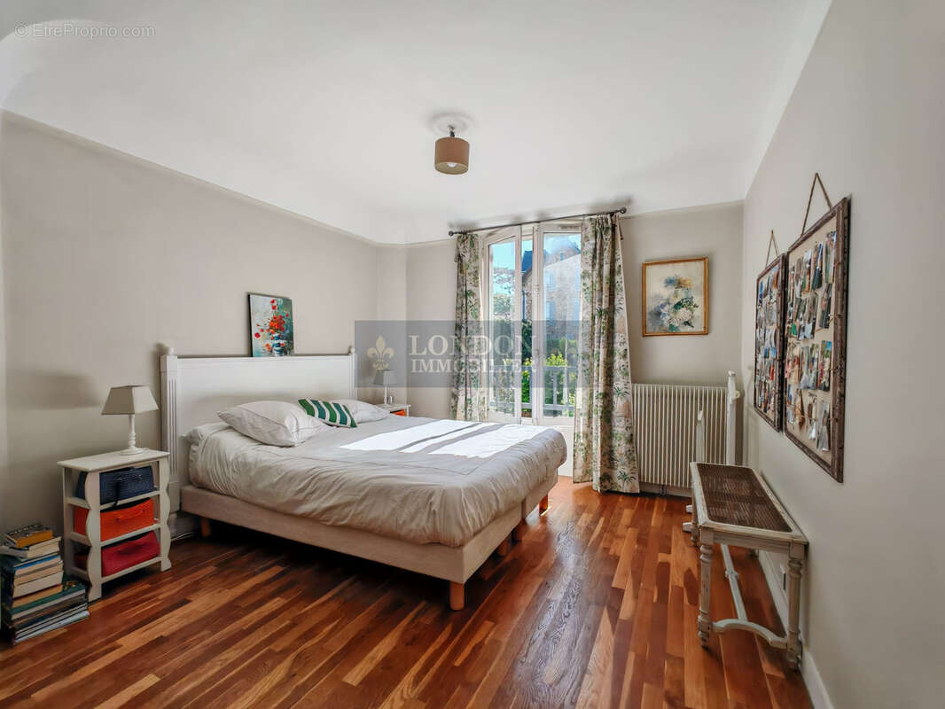 Appartement à VERSAILLES