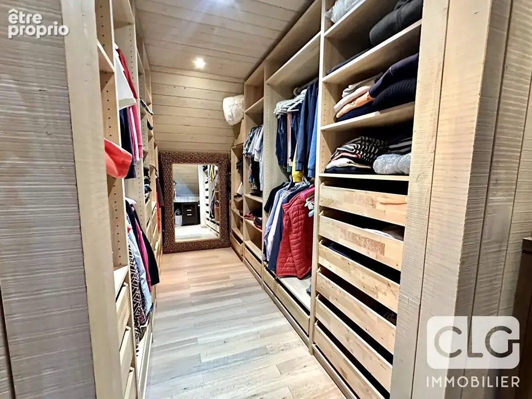 Maison - COMBRIT - 250 m² - photo 12
