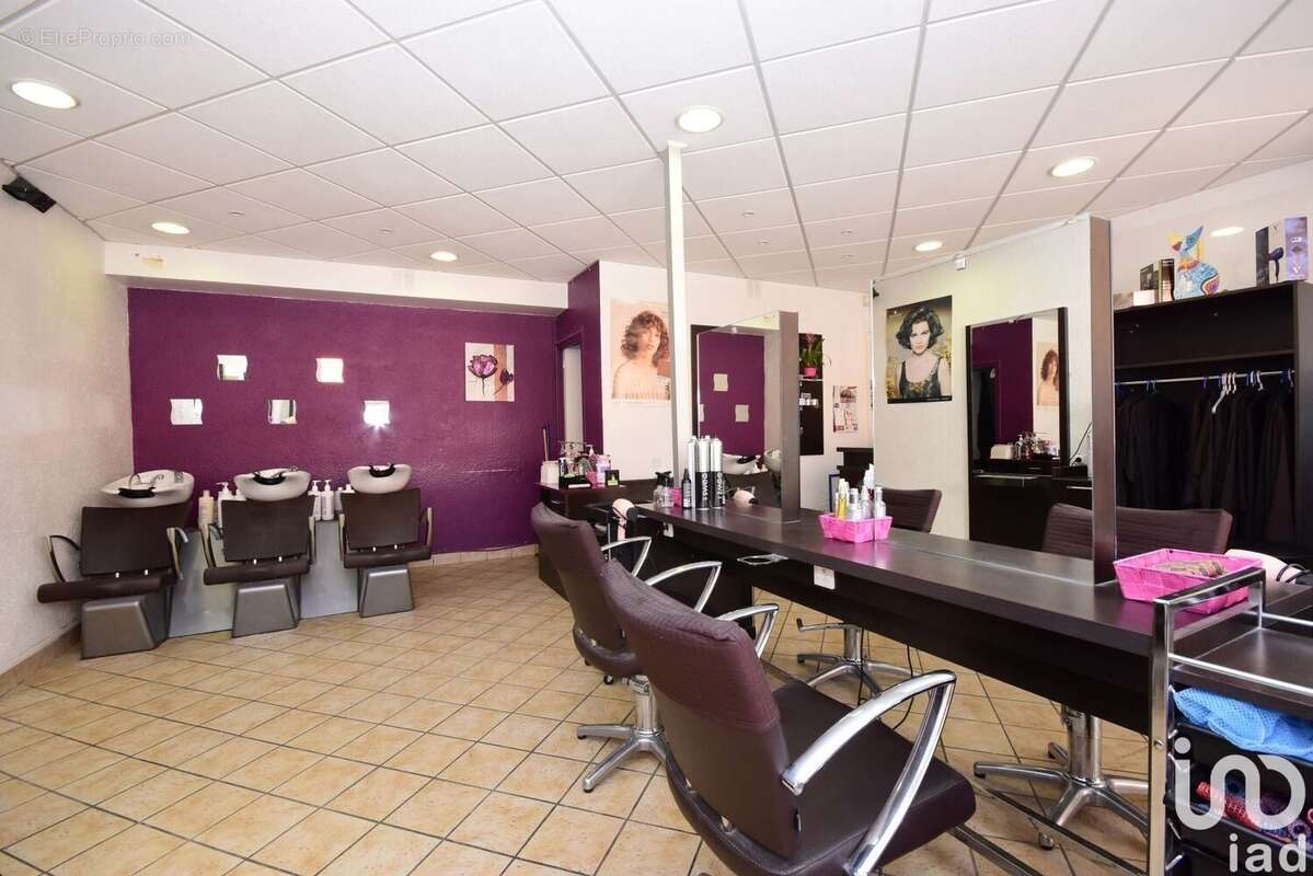 Photo 8 - Commerce à MEYZIEU