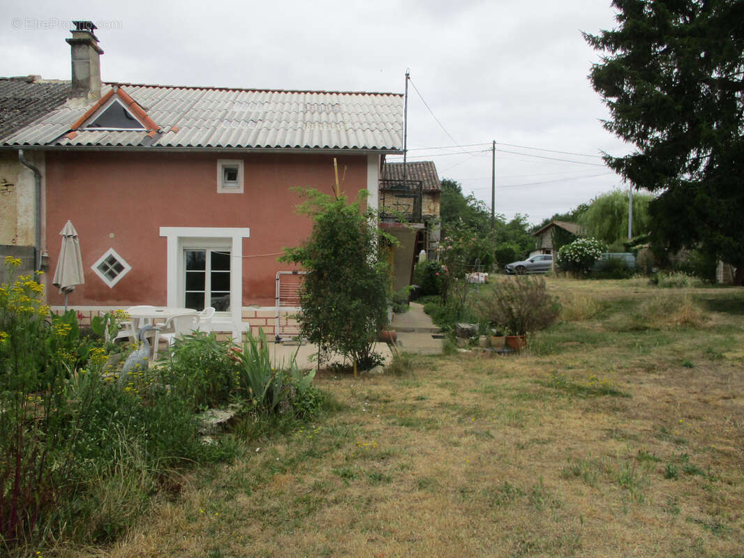 Maison à ROM