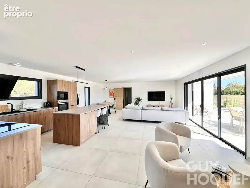 Maison contemporaine de 143 m² avec piscine et vue Pyrénées sur ORTHEZ - photo 6