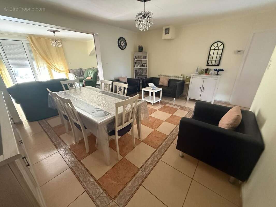 Maison 104 m² à Carcassonne  - photo 3