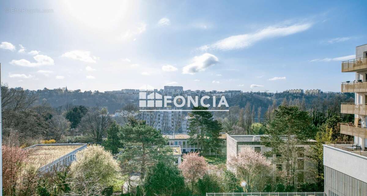 Appartement à LYON-9E