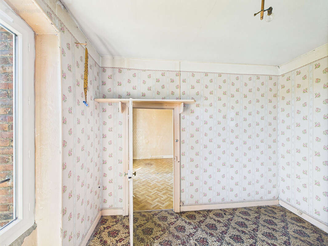 Maison à SAINT-ELOY-LES-MINES