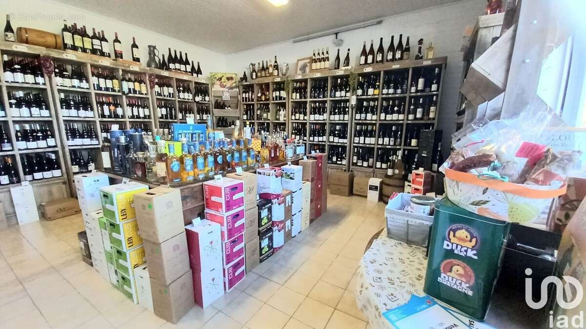 Photo 5 - Commerce à MATIGNON