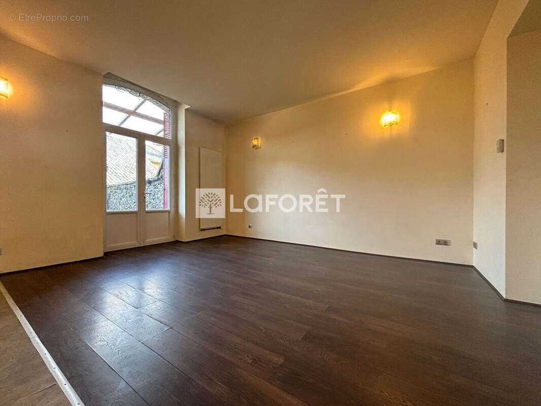 Appartement T3 bis + Grande Terrasse - photo 3
