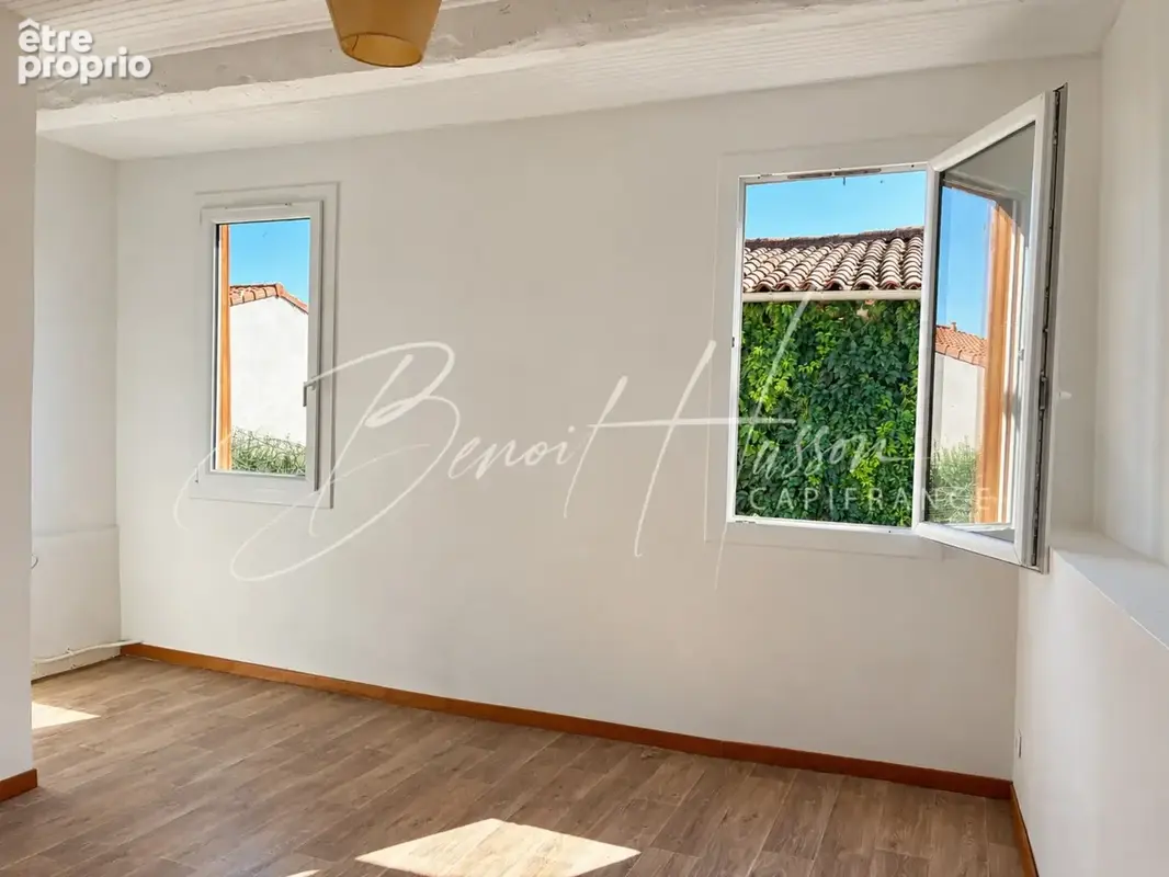 Maison de ville de 130m² avec cour, garage et dépendance - photo 8