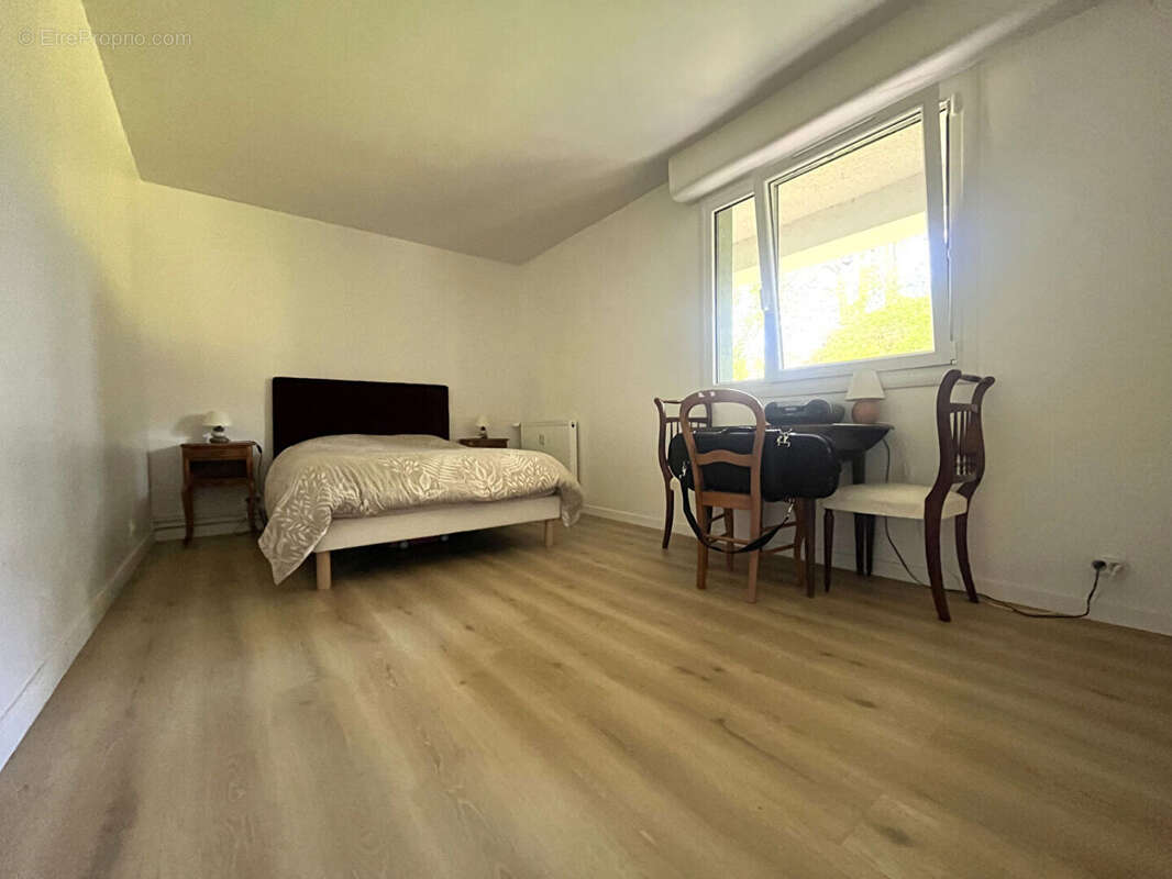 Appartement à SAINT-CYR-SUR-LOIRE