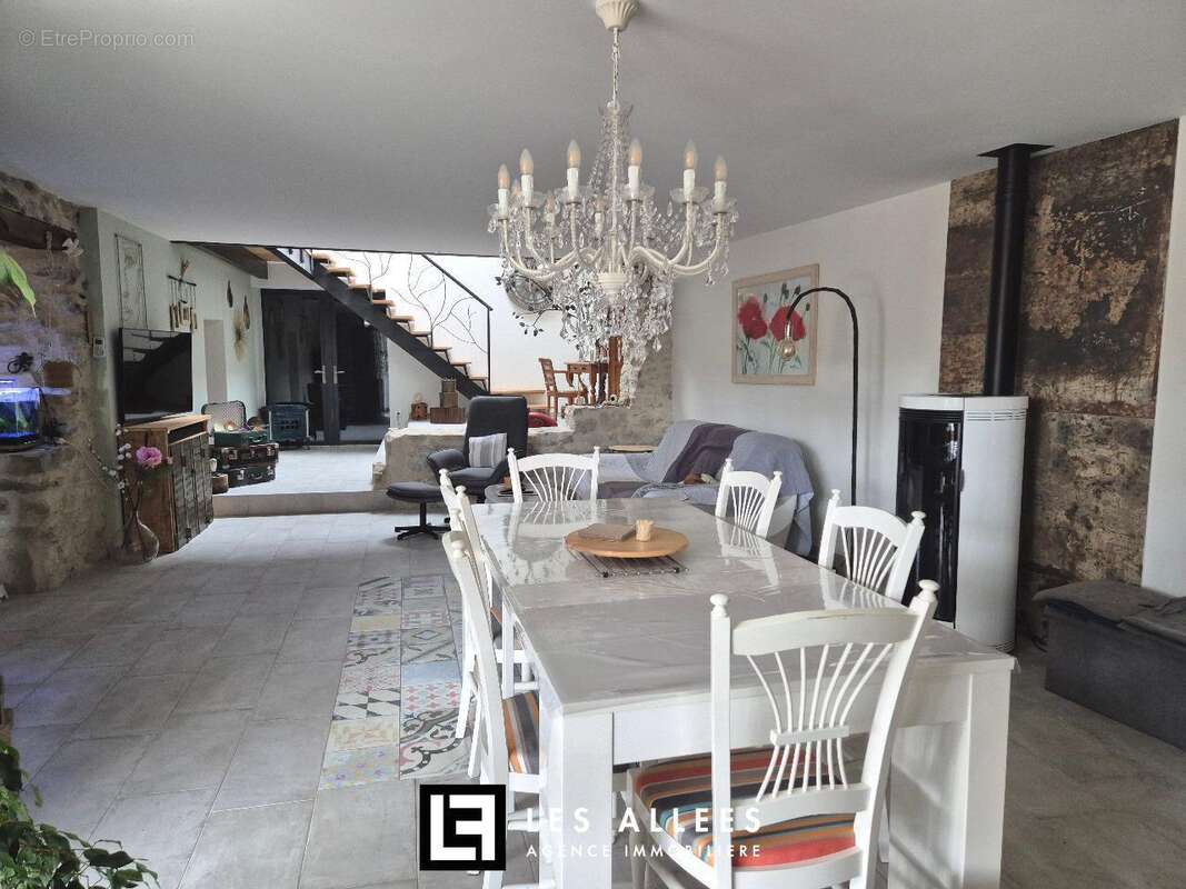 Maison 155 m² à Manas  - photo 7