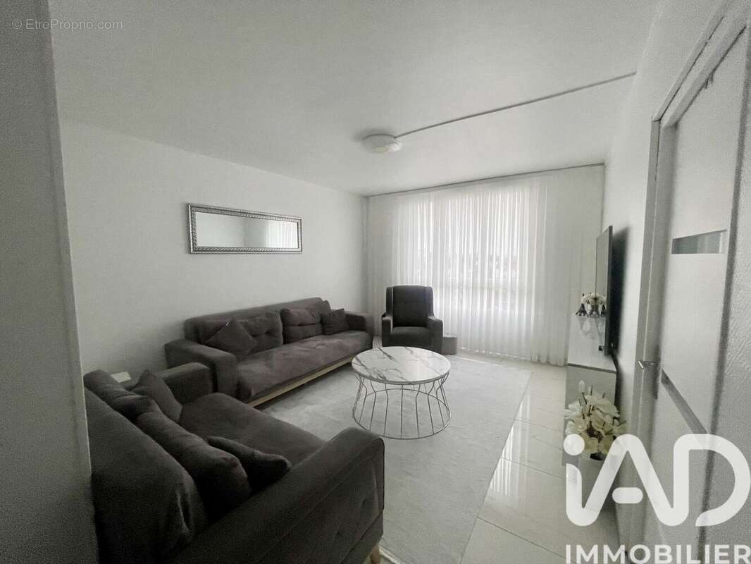 Photo 8 - Appartement à GARGES-LES-GONESSE