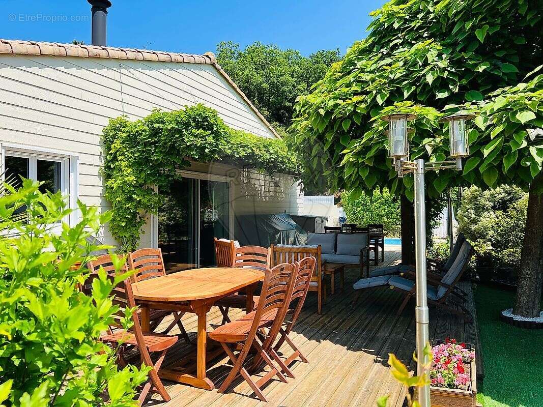 Maison à LES MATHES