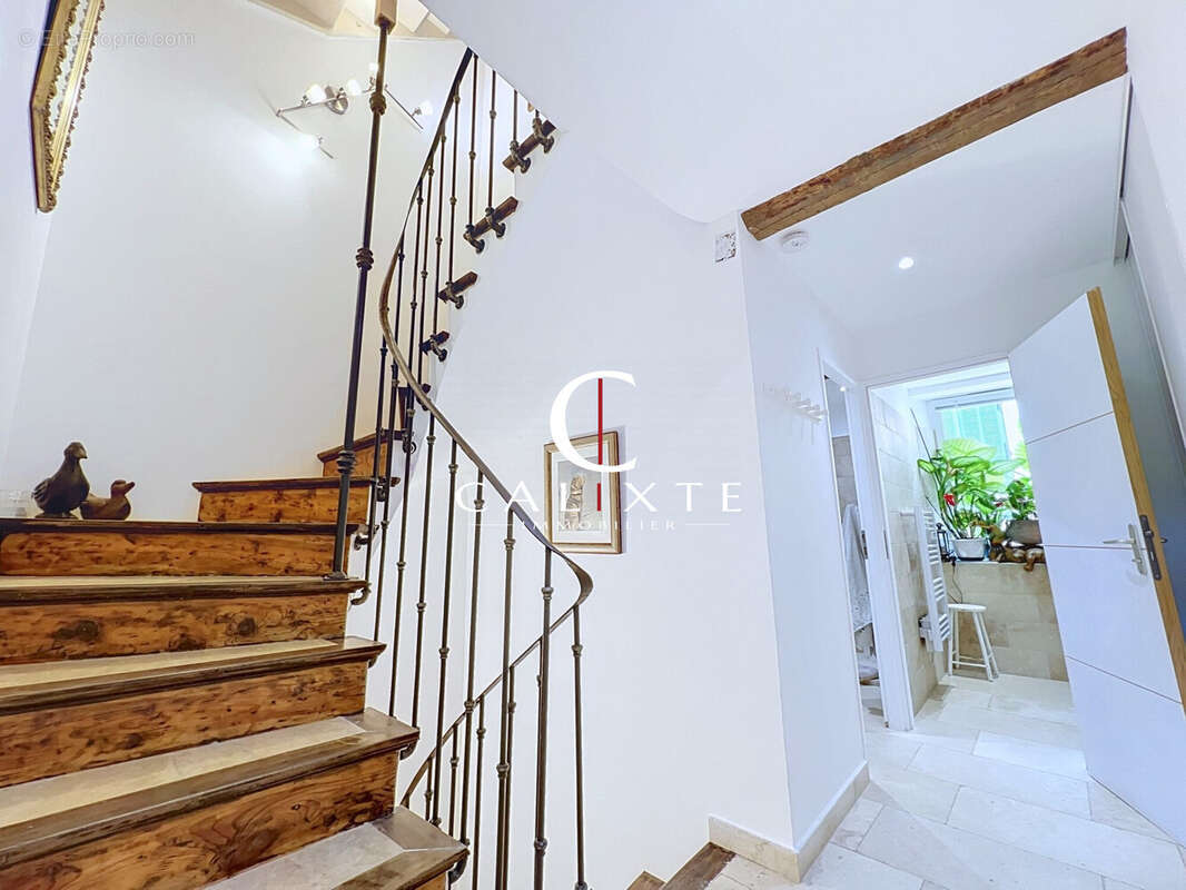 Maison 110 m² à Callian  - photo 8