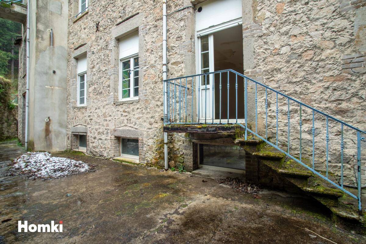 Appartement à LA SEAUVE-SUR-SEMENE