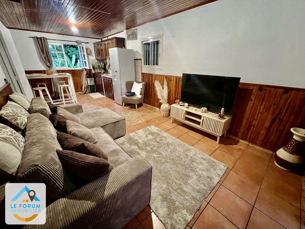 Saint pierre 97410 - belle villa habitable de suite - emplacement de choix - photo 5