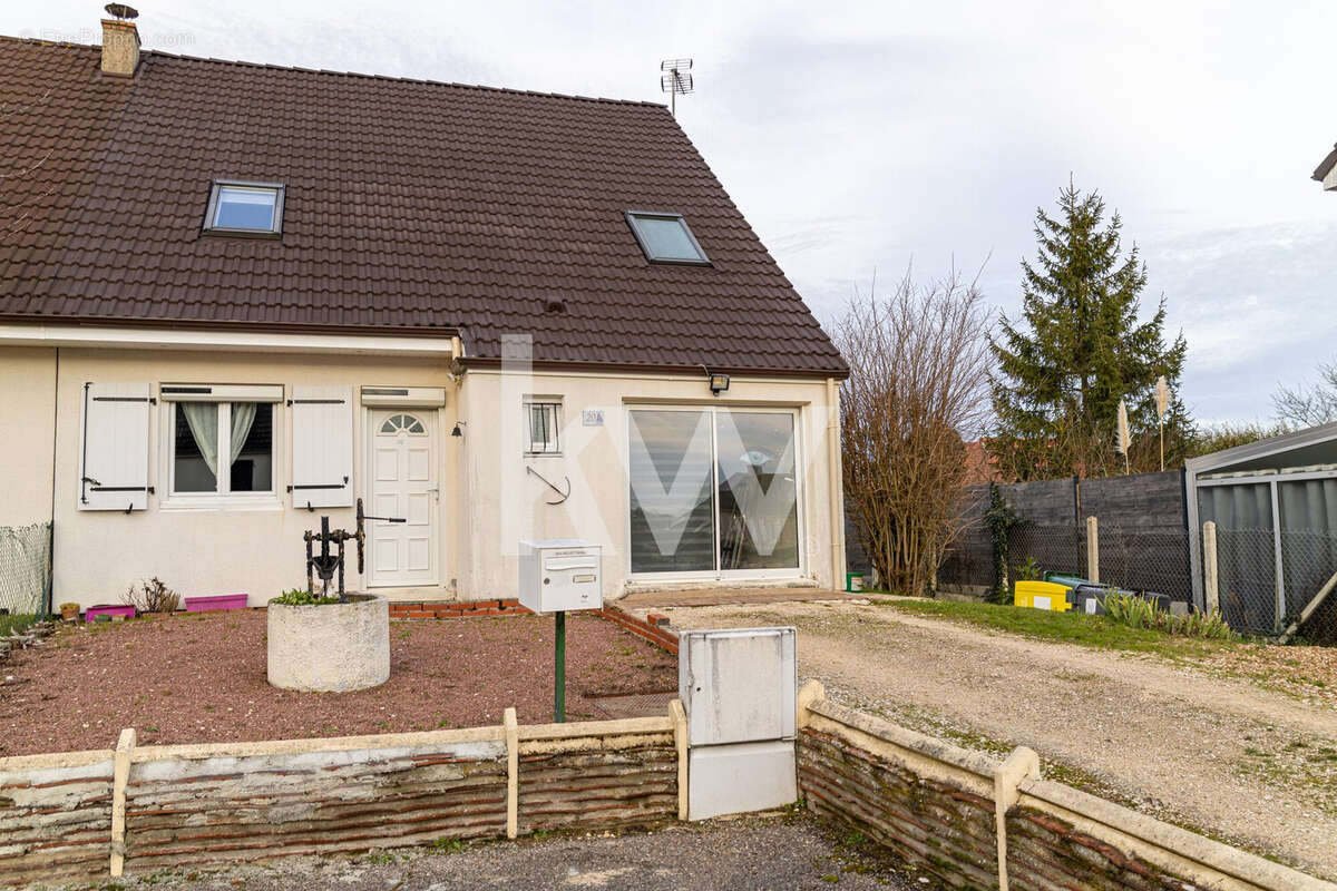 Maison à CHECY