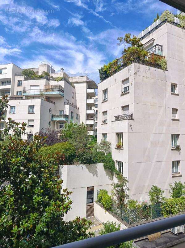 Coup de cœur au Val de Seine-Superbe F3 avec loggia! - photo 4