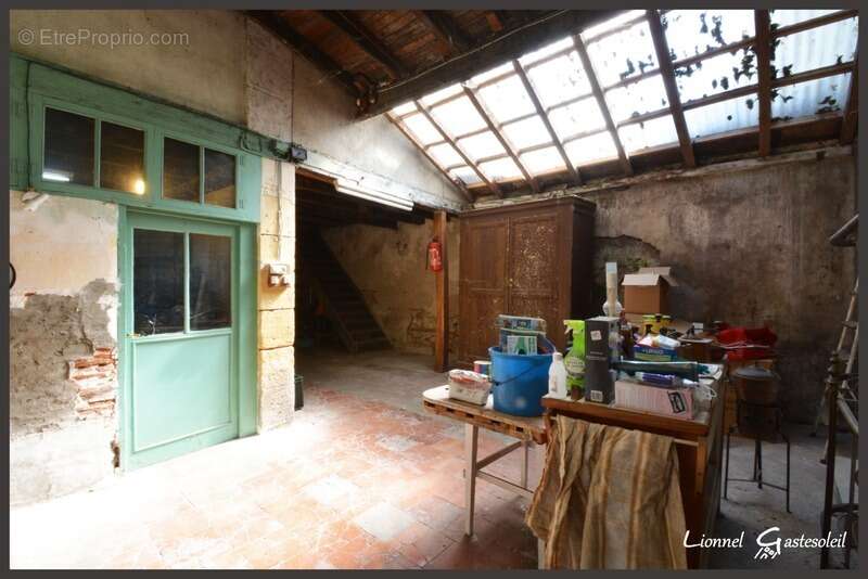 Maison de ville à vendre 4 chambres extérieur et garage sur la commune de Port Sainte Foy et Ponchapt en Dordogne - photo 13