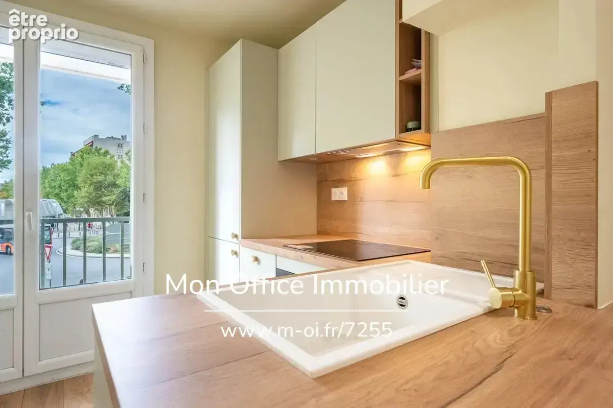 Référence : 7255-BMA - Appartement T4 rénové Centre Ville - photo 5