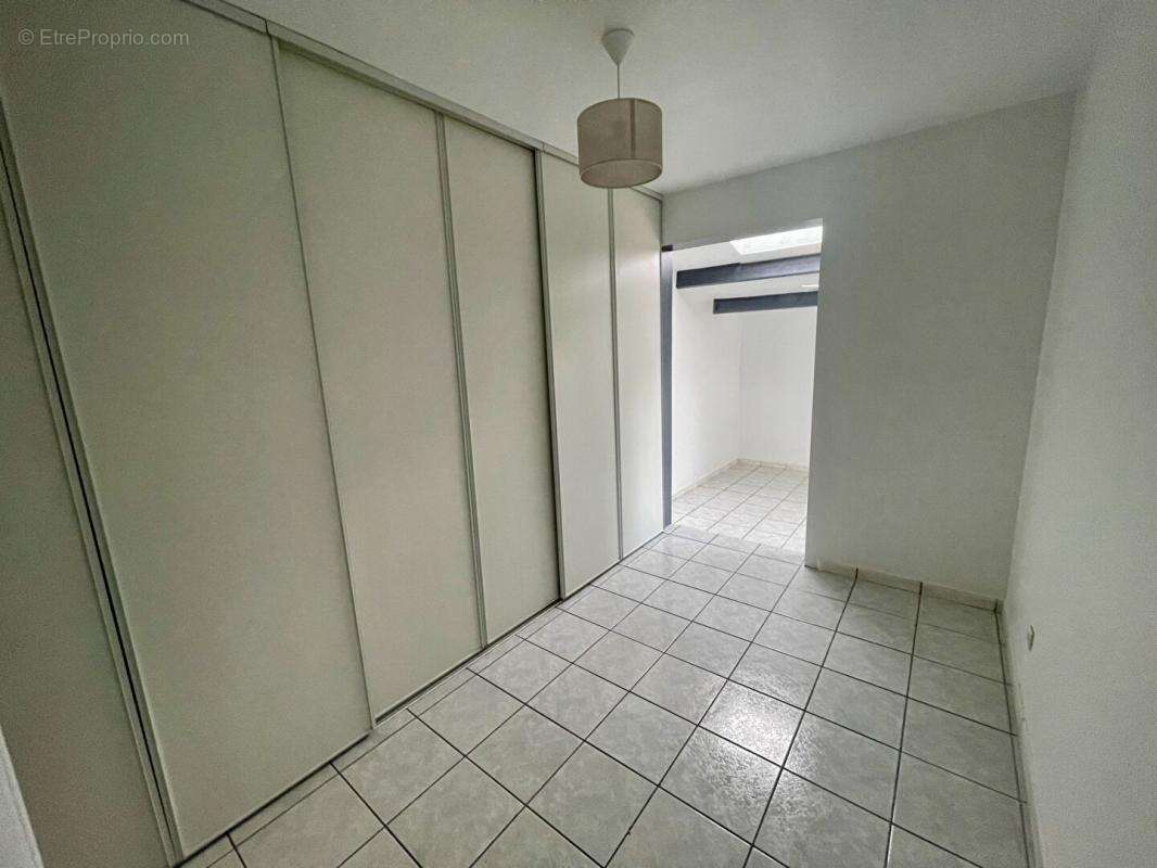 Maison à COURNONTERRAL